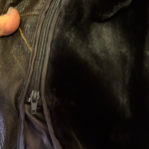 Wilson’s Vintage Classic Brown Leather Bomber - Picture 7 of 16